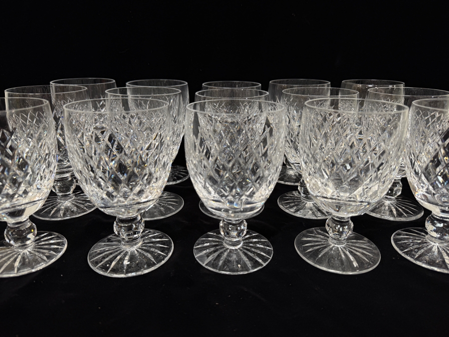 (15) Waterford Crystal Boyne Cut Foot Water Goblets With Authentic Star Cut Base 5.25'H [Photo 6]