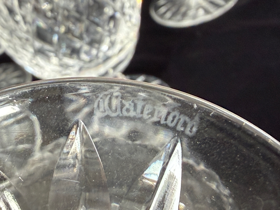 (15) Waterford Crystal Boyne Cut Foot Water Goblets With Authentic Star Cut Base 5.25'H [Photo 10]