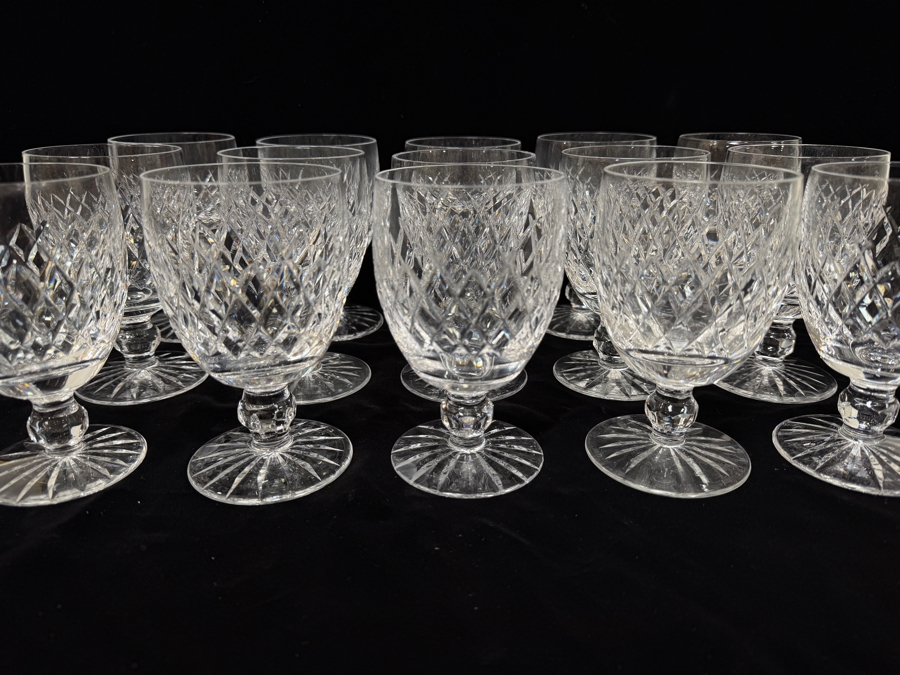 (15) Waterford Crystal Boyne Cut Foot Water Goblets With Authentic Star Cut Base 5.25'H [Photo 5]