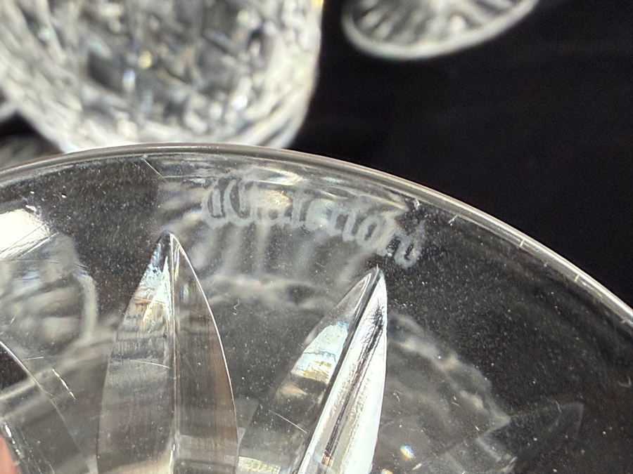 (15) Waterford Crystal Boyne Cut Foot Water Goblets With Authentic Star Cut Base 5.25'H [Photo 11]