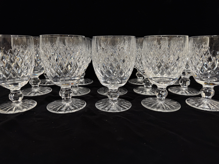 (15) Waterford Crystal Boyne Cut Foot Water Goblets With Authentic Star Cut Base 5.25'H [Photo 4]