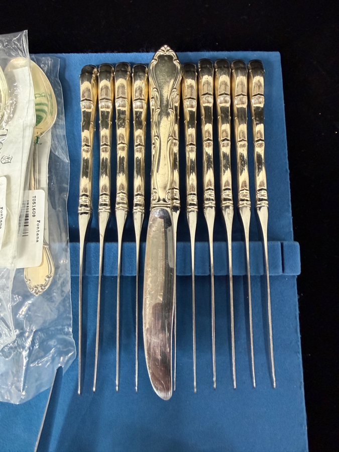 Like New Towle Sterling Silver Flatware Service For 12 With Serving Pieces - Sterling Silver Handled Knives Weigh 947.3g / Sterling Silver Flatware Weighs 2,023.3g [$4,417 Silver Melt Value Not Including Knives] [Photo 8]
