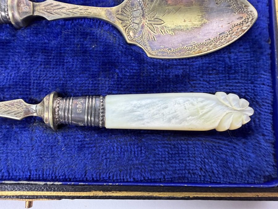Antique Boxed Victorian Silverplate Serving Set With Mother Of Pearl Handles [Photo 3]