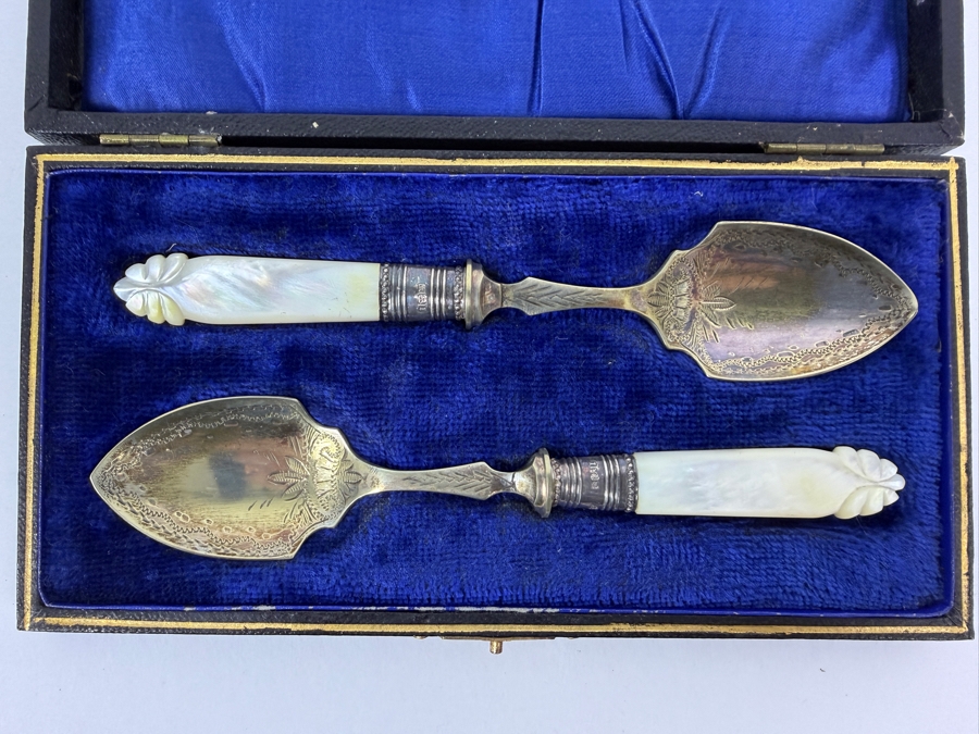 Antique Boxed Victorian Silverplate Serving Set With Mother Of Pearl Handles [Photo 2]