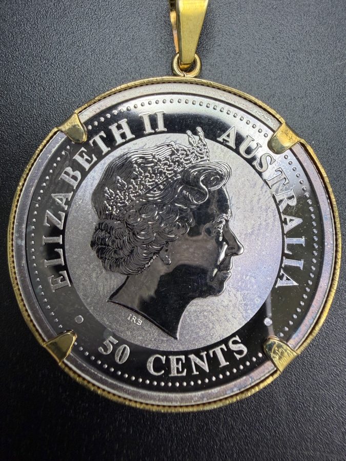 2002 1/2oz. Silver Australian Year Of The Horse Coin (16.886g / 99.9 Silver) Mounted As A Pendant Framed In 14k Yellow Gold 18.1g [Photo 4]