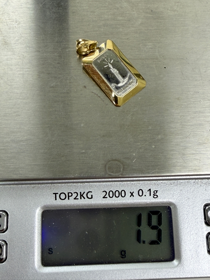 1g Valcambi Suisse 'We Remember' 9-11-01 Platinum Charm Pendant With 14k Gold Bezel 1.9g [$145 Platinum/Gold Melt Value] [Photo 5]