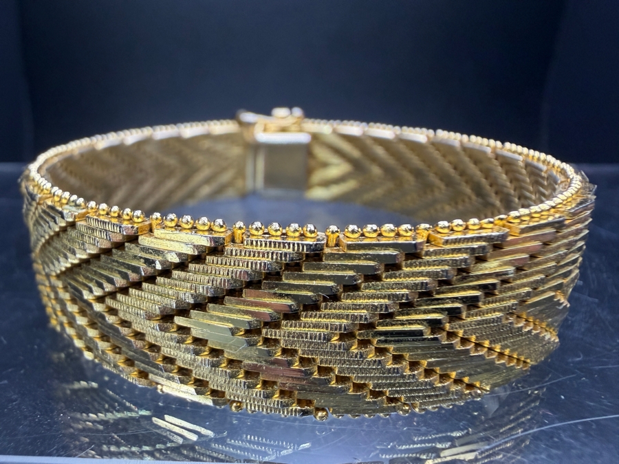 18k Gold Heavy Swiss Chevron Pattern Bracelet Featuring Hallmarks 7.5'L 46.4g [$5,359 Gold Melt Value] [Photo 4]