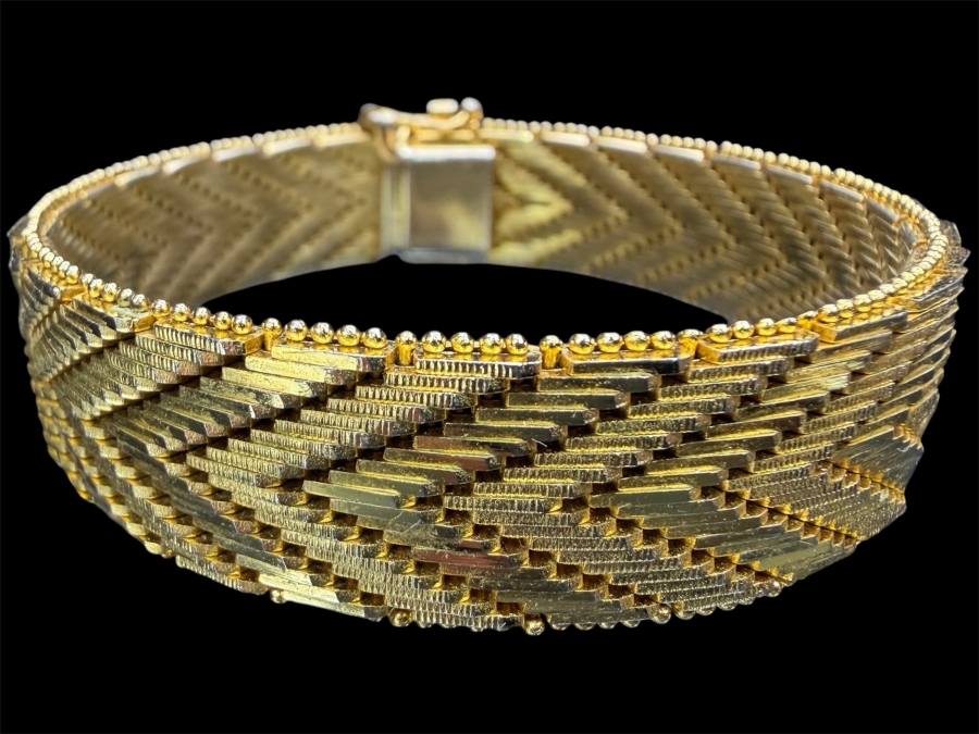 18k Gold Heavy Swiss Chevron Pattern Bracelet Featuring Hallmarks 7.5'L 46.4g [$5,359 Gold Melt Value]