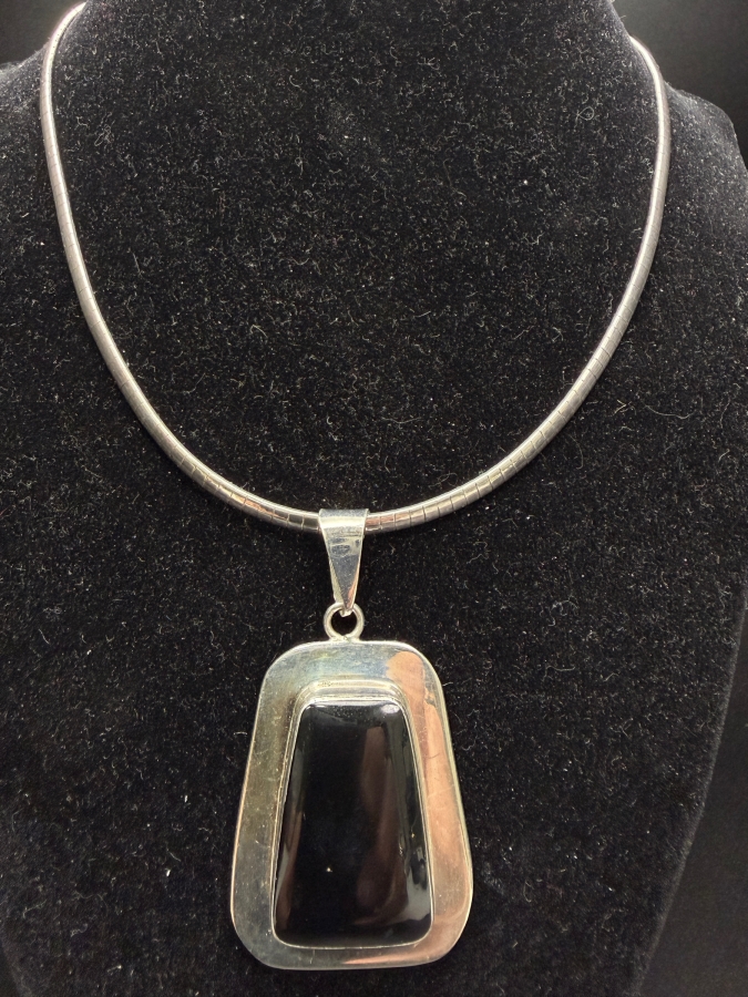 Sterling Silver Black Onyx Pendant With Sterling Silver Italian 16' Necklace 33.8g