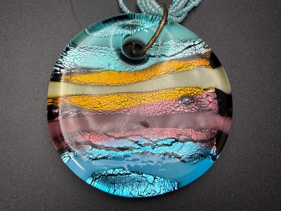 Italian Murano Glass Pendant 20' Necklace With Sterling Silver Clasps [Photo 4]