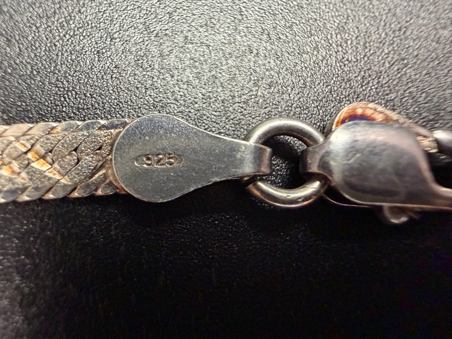 Sterling Silver Italian Herringbone 16' Necklace 7.3g [Photo 3]