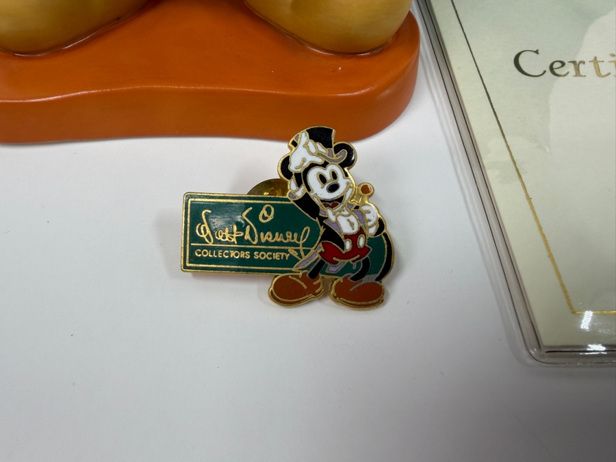Walt Disney Classics Collection 'On With The Show!' From Walt Disney's Magician Mickey Figurine With Trading Pin And Original Box 5'H [Photo 3]
