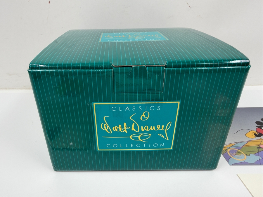Walt Disney Classics Collection 'Millennium Mickey: On Top Of The World' From Walt Disney's Thru The Mirror Figurine With Trading Pin, Medallion And Original Box 5'H [Photo 10]