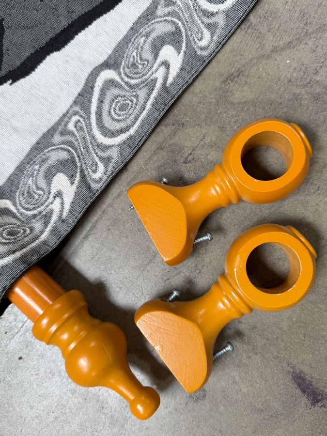 Just Added - Vintage Woven Disney Season's Greetings Mickey And Minnie Mouse Christmas Wall Tapestry With Hanging Hardware 26'W X 36.5'H [Photo 4]