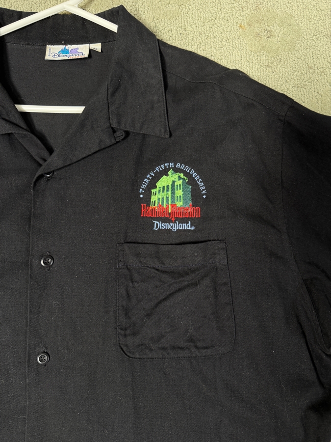 Just Added - Vintage Disneyland Haunted Mansion 35th Anniversary Button-Down Shirt Featuring Hitchhiking Ghosts Phineas Ezra And Gus Black Short Sleeve Camp Shirt Size XL [Photo 3]