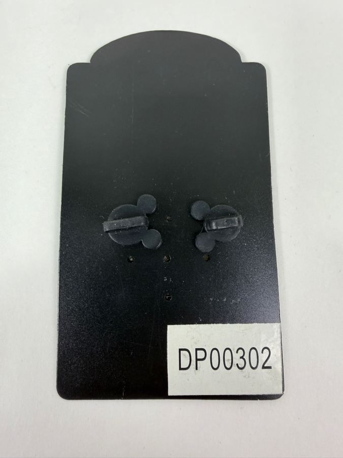 Just Added - Disney Auctions Limited Edition The Nightmare Before Christmas Jack And Sally Heart Enamel Pin [Photo 2]