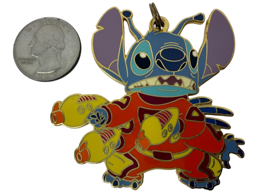 Just Added - Disney Auctions Exclusive Lilo And Stitch Alien Experiment 626 In Red Spacesuit With Laser Blasters Limited Edition 500 Lanyard Medallion