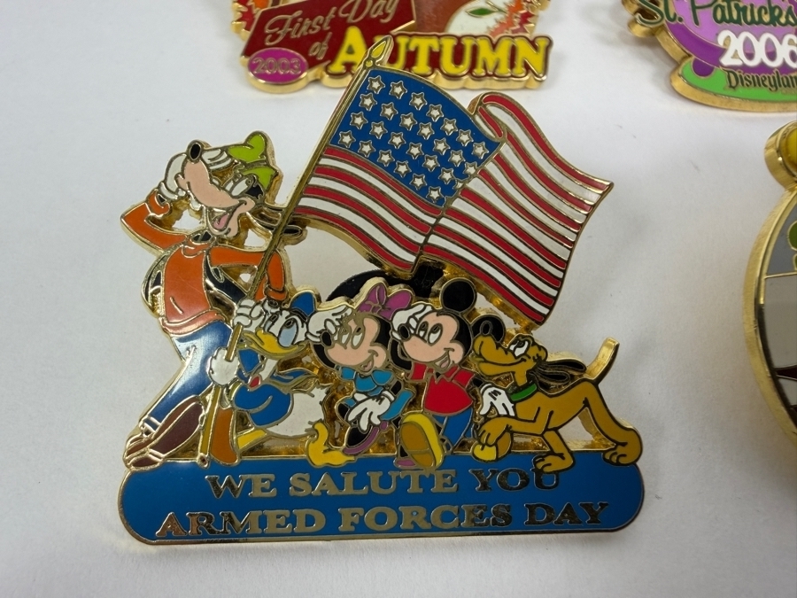 Just Added - Disney Limited Edition Pins: 2003 First Day Of Autumn Johnny Appleseed, 2006 St. Patrick's Day Chip And Dale, 2005 Groundhog Day Chip And Dale, And 2002 Armed Forces Day We Salute You Enamel Pin Collection [Photo 2]