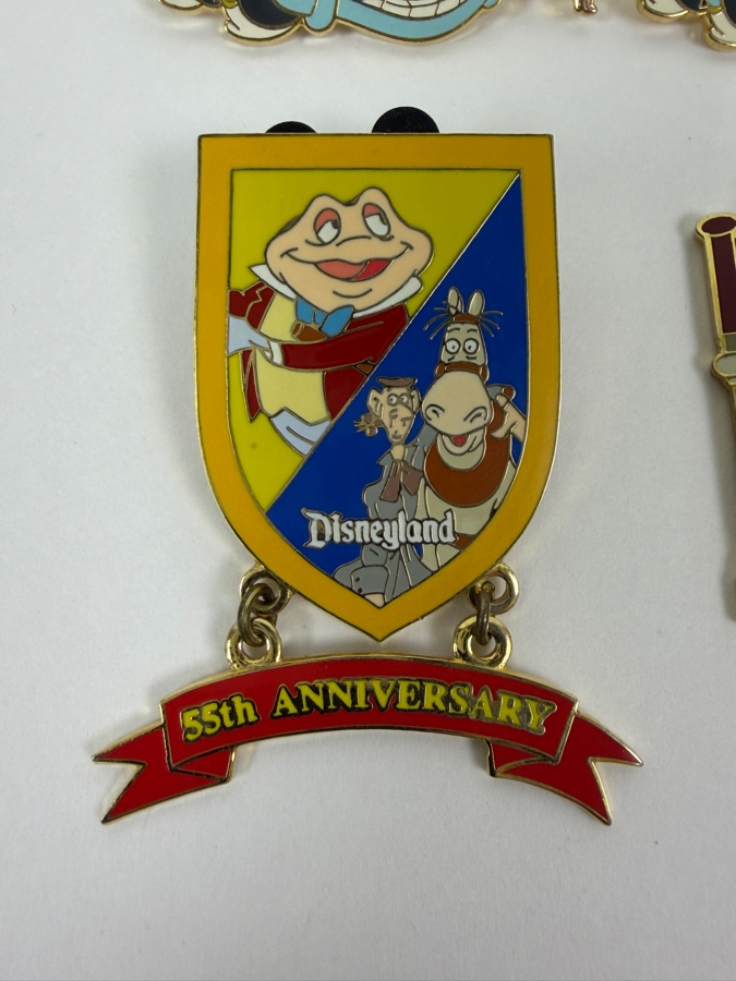Just Added - Disneyland Resort Limited Edition 1500 Jessica Leaning On Benny The Cab, Disneyland 55th Anniversary Mr. Toad And Ichabod Crane Dangle Limited Edition 1500, And 1999 Toy Story 2 Theater Marquee Enamel Pin Collection [Photo 4]