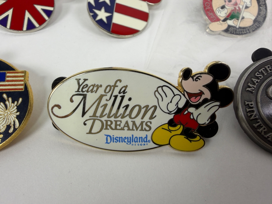 Just Added - Disney World Pin Trading Society Master Pin Trader, 2007 Year Of A Million Dreams Disneyland Resort Mickey, Disneyland Resort 2004 Independence Day Stitch, Disneyland Matterhorn Bobsleds Mickey, And United Kingdom/USA Mickey Icon Flag Enamel  [Photo 3]