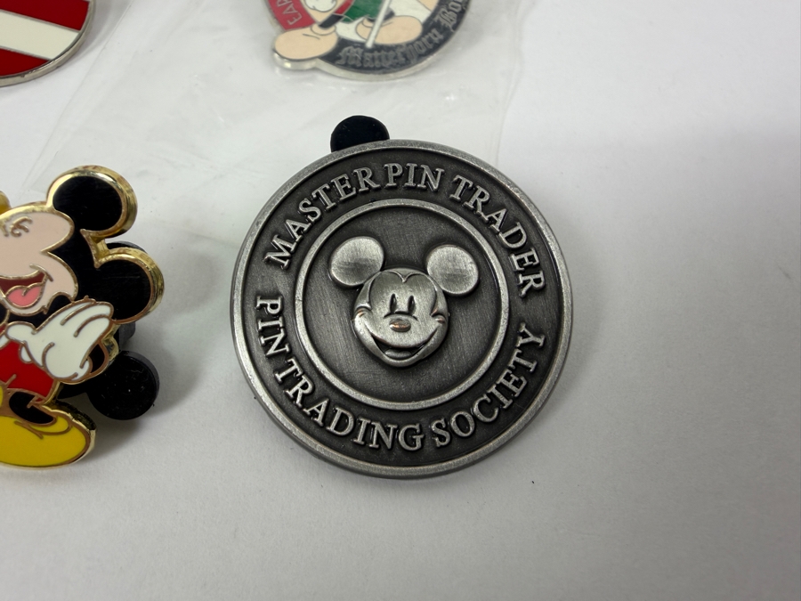 Just Added - Disney World Pin Trading Society Master Pin Trader, 2007 Year Of A Million Dreams Disneyland Resort Mickey, Disneyland Resort 2004 Independence Day Stitch, Disneyland Matterhorn Bobsleds Mickey, And United Kingdom/USA Mickey Icon Flag Enamel  [Photo 4]