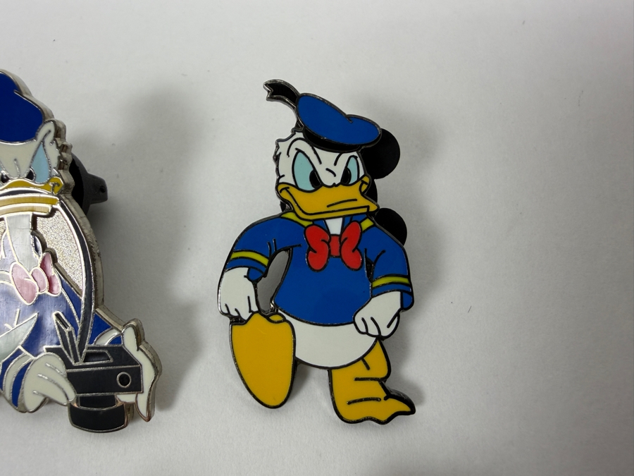 Just Added - Disney Pins: 2017 Shanghai Disney Halloween Donald, 2004 Disneyland Cast Lanyard Unbirthday Donald, 2005 Goofin' Around Googly Eyes Donald, And 2005 Snowball Fight Spinner Donald Enamel Pin Set [Photo 6]