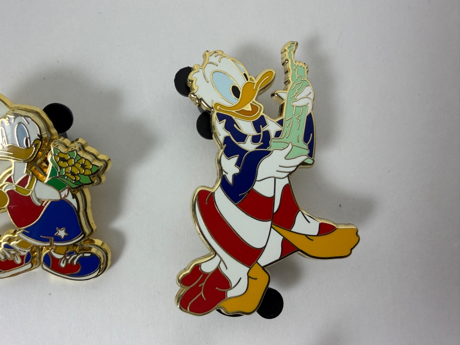 Just Added - Disney Limited Edition Pins: 2001 Artist Choice Sandwich Snatchers, 2004 USA Olympics Donald And Daisy, 2007 Hidden Mickey All-American Donald, 2001 Japanese Disney Store Cello Donald, And 2005 Butterfly Catcher Enamel Pin Set [Photo 5]