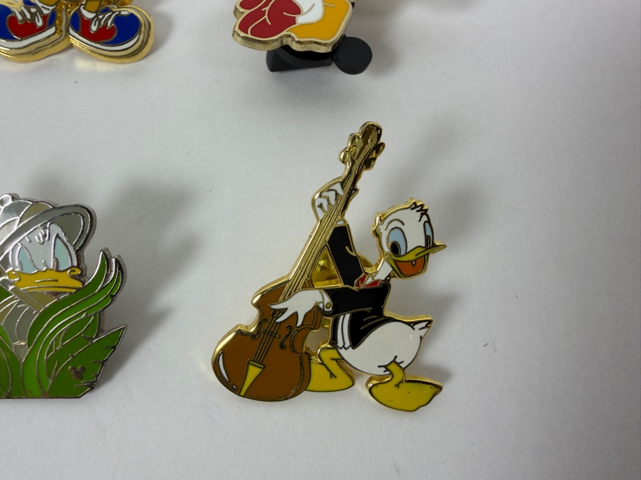 Just Added - Disney Limited Edition Pins: 2001 Artist Choice Sandwich Snatchers, 2004 USA Olympics Donald And Daisy, 2007 Hidden Mickey All-American Donald, 2001 Japanese Disney Store Cello Donald, And 2005 Butterfly Catcher Enamel Pin Set [Photo 4]