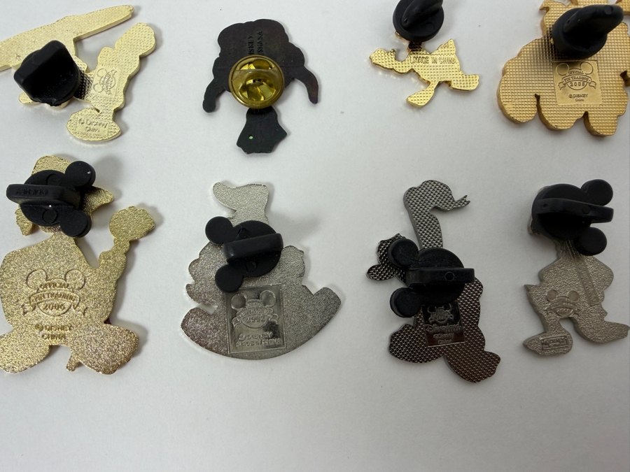 Just Added - Disney Pins: 2005 Disneyland Resort All Roads Lead to the Happiest Homecoming Donald & Friends, 2006 Halloween Wizard Donald, Missed Birdie Golfing, And Various Vintage Donald Duck Enamel Pin Collection
 [Photo 11]