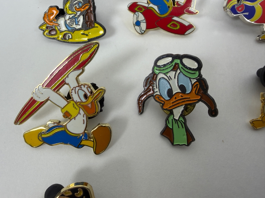 Just Added - Disney Pins: 2005 Disneyland Resort All Roads Lead to the Happiest Homecoming Donald & Friends, 2006 Halloween Wizard Donald, Missed Birdie Golfing, And Various Vintage Donald Duck Enamel Pin Collection
 [Photo 5]