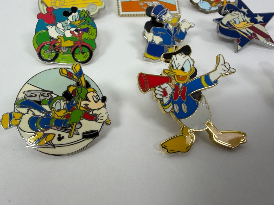 Just Added - Disney Pins: 2004 Vintage Toy Donald Pull Toy LE 100, 2004 Postage Stamp Donald, 2009 Haunted Mansion Phineas Donald, 2006 Independence Day Star LE 2500, And Various Donald Duck Adventure Enamel Pin Collection [Photo 2]