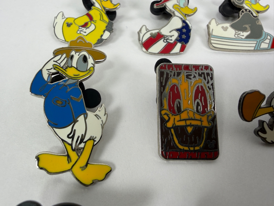 Just Added - Disney Pins: 2007 Hidden Mickey Rubber Duck Occupations, 1999 Millennium Countdown Ichabod & Mr. Toad, 2002 Travel Company Donald In Red Car, And Various Donald Duck Adventure Enamel Pin Collection
 [Photo 5]