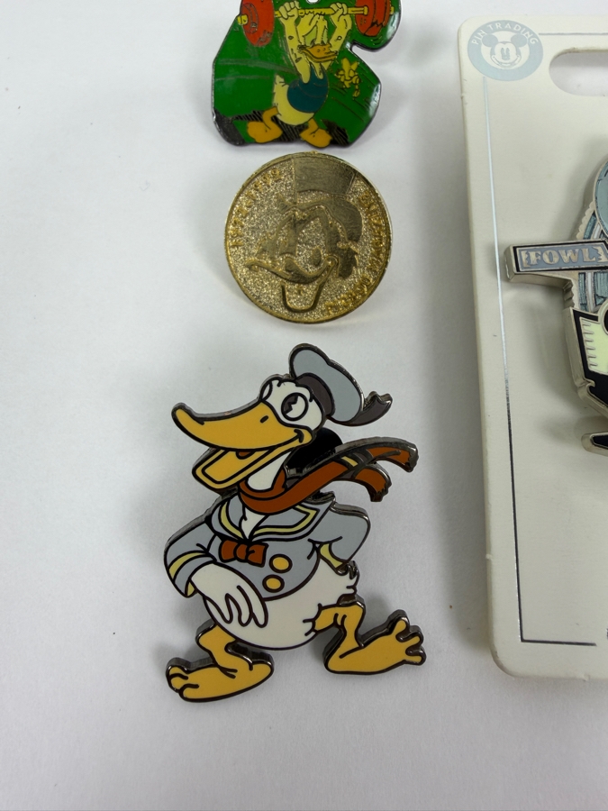 Just Added - Disney Pins: 2011 'Fowl Mood' Donald Duck Spinner, 1930s-Style Long-Necked Donald, Weightlifter Donald, Gold-Toned Donald Face, And Various Vintage Character Enamel Pin Collection [Photo 3]