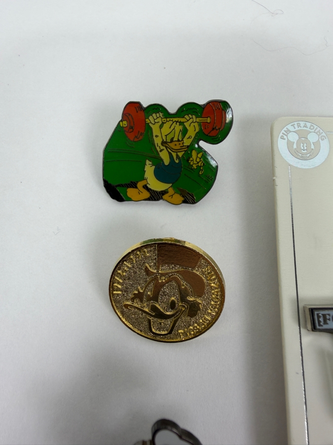 Just Added - Disney Pins: 2011 'Fowl Mood' Donald Duck Spinner, 1930s-Style Long-Necked Donald, Weightlifter Donald, Gold-Toned Donald Face, And Various Vintage Character Enamel Pin Collection [Photo 4]