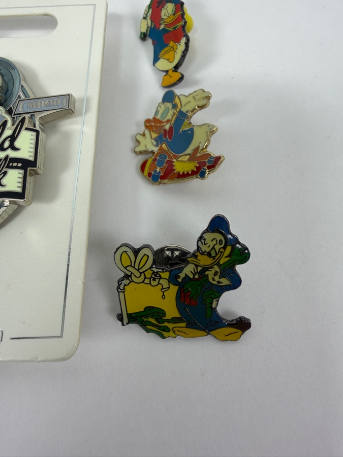 Just Added - Disney Pins: 2011 'Fowl Mood' Donald Duck Spinner, 1930s-Style Long-Necked Donald, Weightlifter Donald, Gold-Toned Donald Face, And Various Vintage Character Enamel Pin Collection [Photo 5]