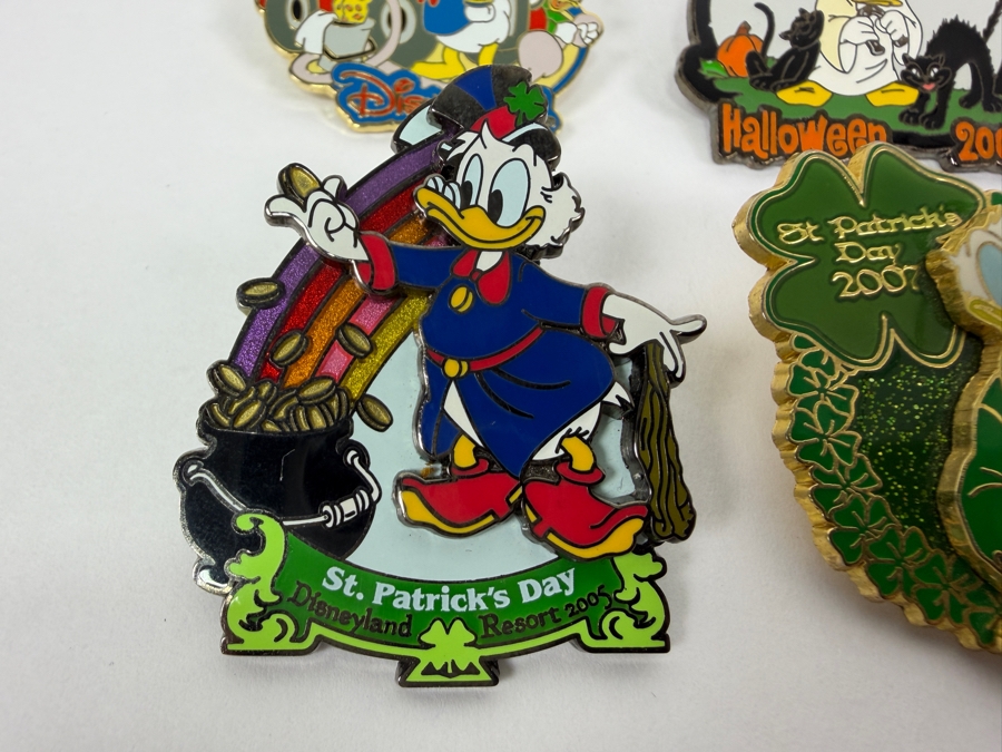 Just Added - Disneyland Resort 2004 April Fool’s Day Donald Duck LE 2000, 2002 Halloween Donald Ghost LE 2000, 2006 St. Patrick’s Day Scrooge McDuck LE 1000, And 2007 St. Patrick’s Day Donald Duck Fiddle LE 750 Enamel Pin Collection [Photo 3]