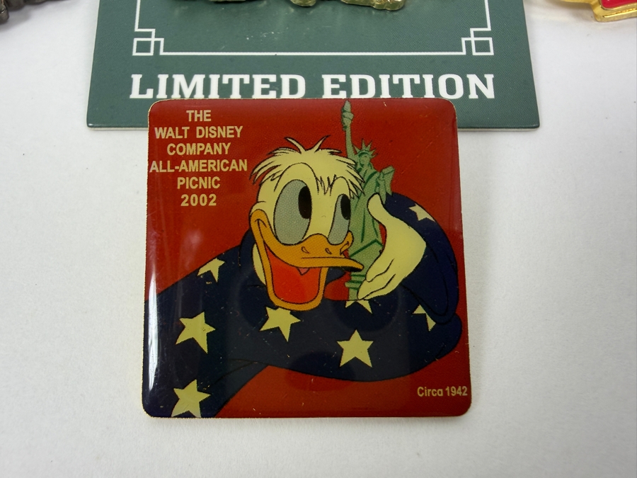 Just Added - Disney Limited Edition Pins: 2021 Letters To Santa Donald & Nephews LE 4000, 2001 Disneyland Summer Jet Ski Donald LE 3600, 2000 Animal Kingdom 4th Of July Donald, And 2002 All-American Picnic Donald LE 2500 Collection
 [Photo 4]