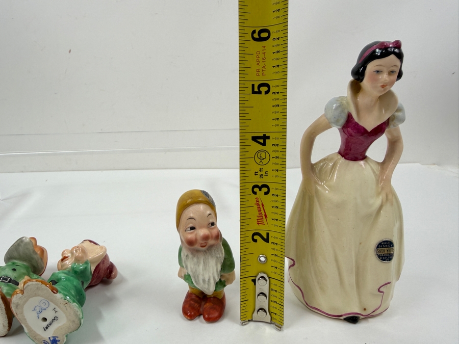 Just Added - Vintage 1950s Goebel Germany Walt Disney Snow White And The Seven Dwarfs Porcelain Figurine Collection Featuring Sneezy, Bashful, Sleepy, Dopey, Happy, Grumpy, And Doc With Original Foil Labels 3'H - 6'H [Photo 30]