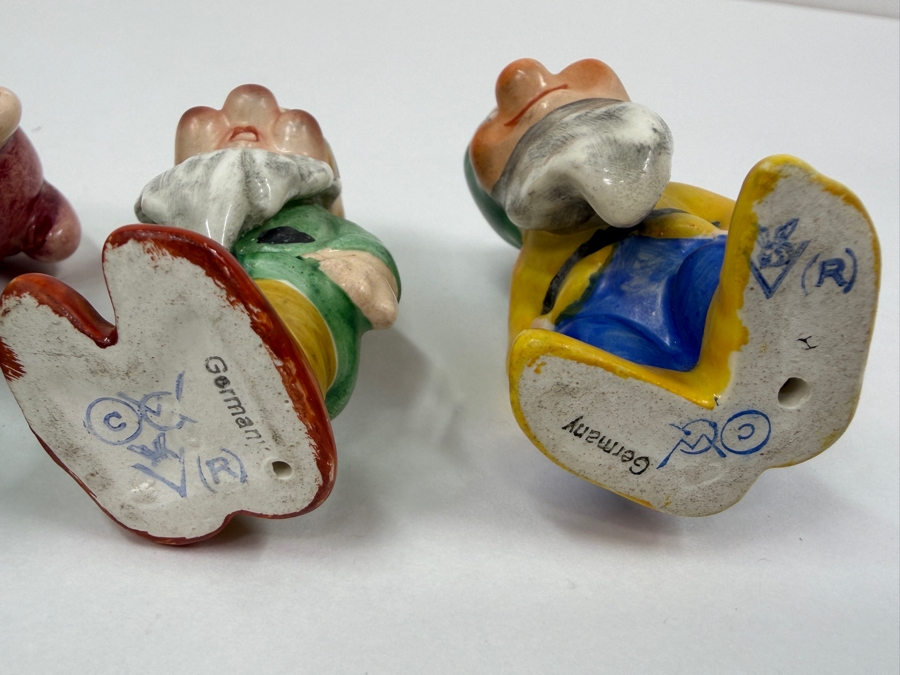 Just Added - Vintage 1950s Goebel Germany Walt Disney Snow White And The Seven Dwarfs Porcelain Figurine Collection Featuring Sneezy, Bashful, Sleepy, Dopey, Happy, Grumpy, And Doc With Original Foil Labels 3'H - 6'H [Photo 18]