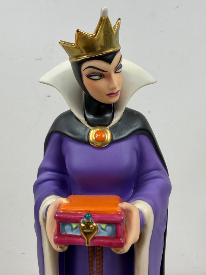 Just Added - Walt Disney Classics Collection Snow White Evil Queen Bring Back Her Heart Limited Edition 1997 Hand Painted Porcelain Figurine 9'H [Photo 2]