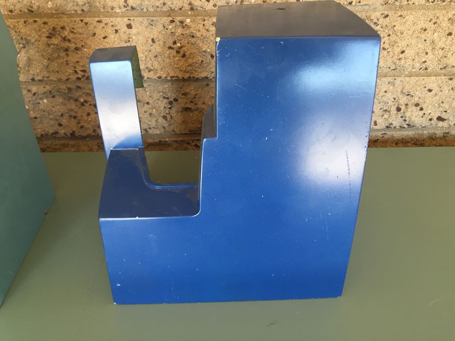 1954 Seeburg Jukebox - Working - One Of The Most Sought-After 50’s Jukeboxes - 100 Selections - Estimate is $7,000 Fully Restored [Photo 41]