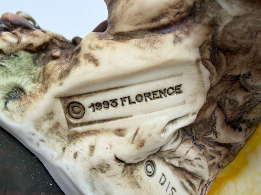 Just Added - Giuseppe Armani Florence 1993 Walt Disney’s Snow White With Blue Bird Hand Painted Porcelain Figurine On Wood Base Model 0209C 10'H [Photo 9]