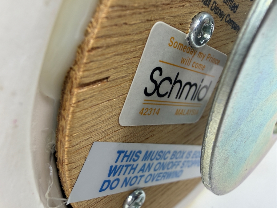 Just Added - Vintage 1980s Schmid Disney Snow White Rotating Porcelain Music Box Figurine Plays Someday My Prince Will Come Made In Japan 8'H [Photo 7]