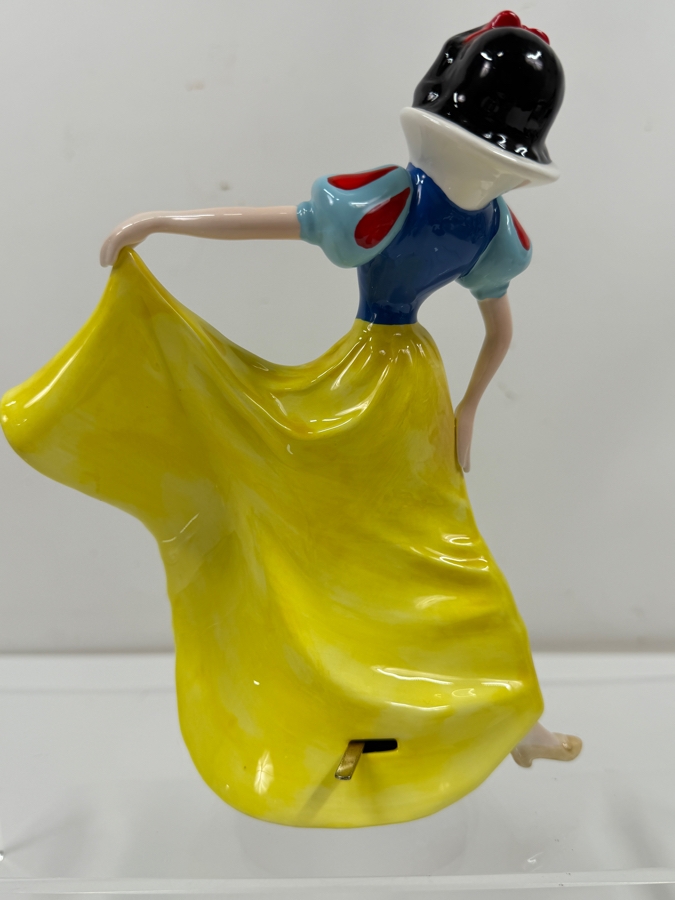 Just Added - Vintage 1980s Schmid Disney Snow White Rotating Porcelain Music Box Figurine Plays Someday My Prince Will Come Made In Japan 8'H [Photo 3]
