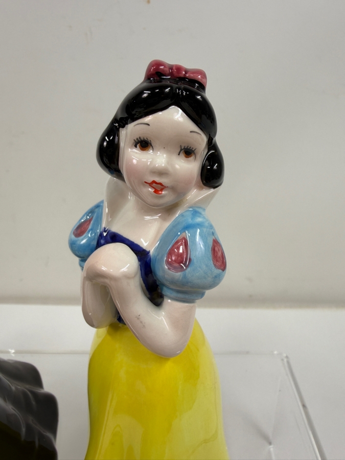 Just Added - Vintage 1990s Walt Disney Productions Porcelain Snow White Variants And Evil Queen Figurine Collection 5' - 7.5'H [Photo 5]