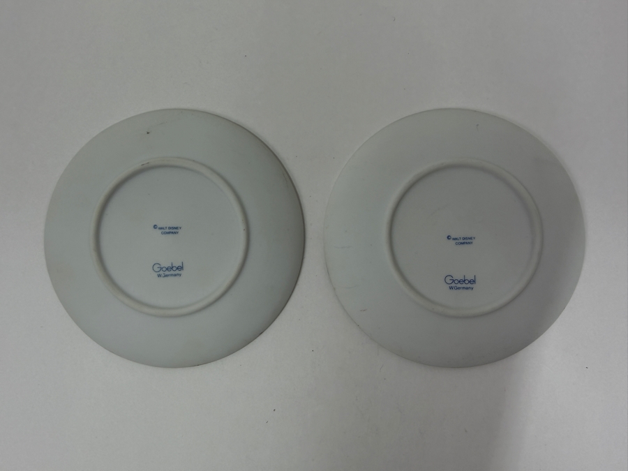 Just Added - Goebel West Germany Snow White And The Prince Hand Painted Small Collector Plate Set 4'W [Photo 4]