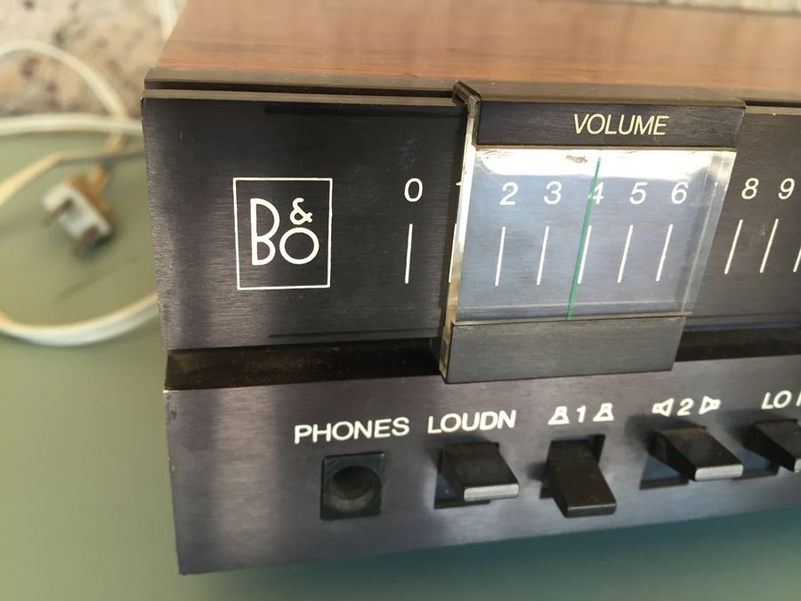Bang & Olufsen Denmark Beomaster 4000 Receiver - Designed By Jacob Jensen - CHARITY ITEM [Photo 2]