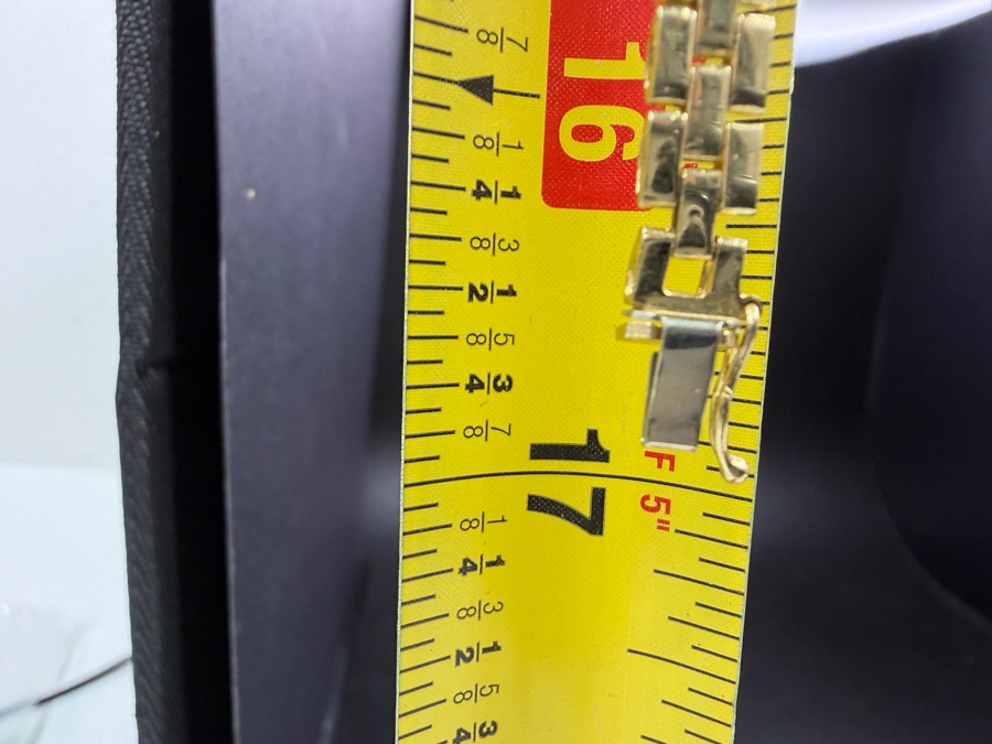 14k Gold 17' Necklace Featuring A Panther Motif 36.5g [Gold Melt Value Is $3,279] [Photo 10]