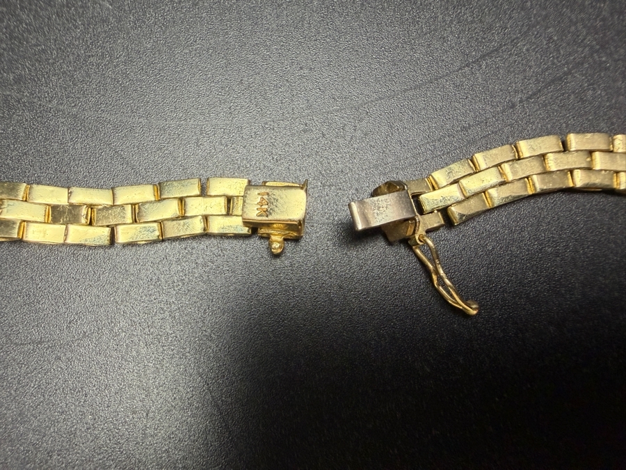 14k Gold 17' Necklace Featuring A Panther Motif 36.5g [Gold Melt Value Is $3,279] [Photo 9]