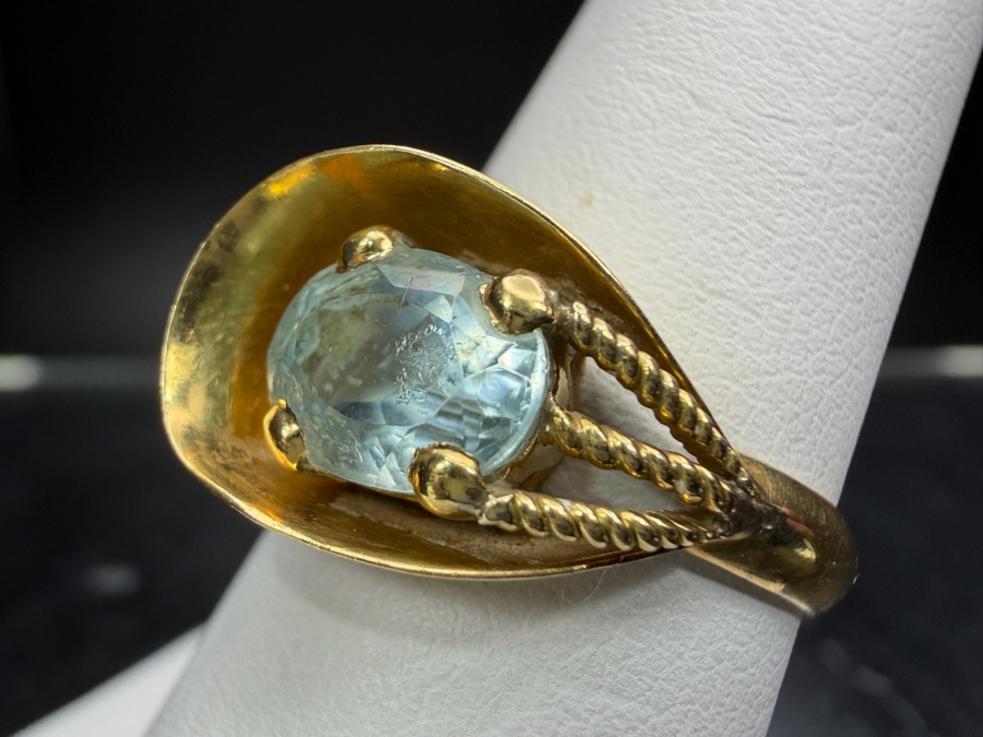16.6k Gold Oval Sky Blue Topaz 7.5 x 5.7mm Ring Size 6.25 3.2g Retails $1,400 [Photo 2]